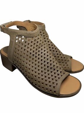 Nine West Karian Chunky Short Heeled Sandal Taupe Suede Open Toe